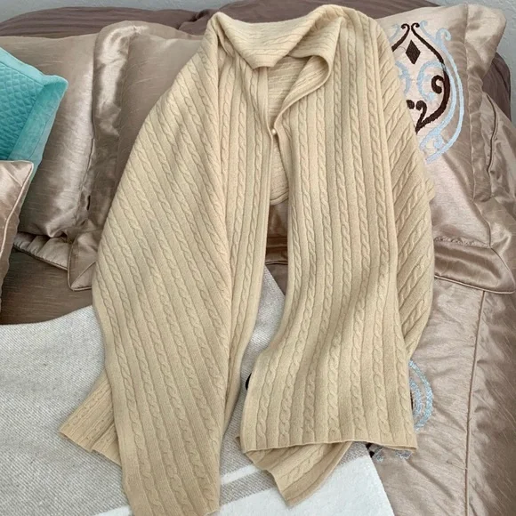 100% Cashmere Cable Knit Beige Scarf Shawl Wrap - Picture 7 of 8